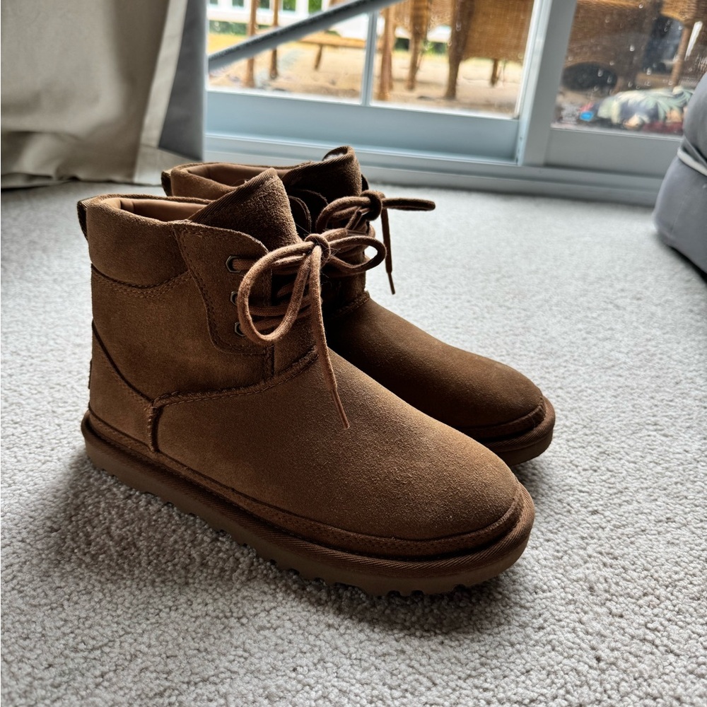 NWOT UGG Brown Suede Ankle Boots sz 7